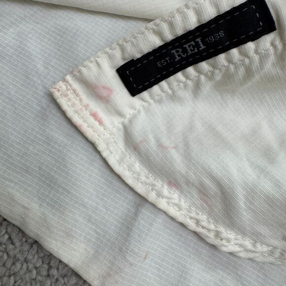 REI UPF 30+ Nylon Button Down Shirt Womens Medium Off White Zip Pocket Outdoor - Picture 10 of 16